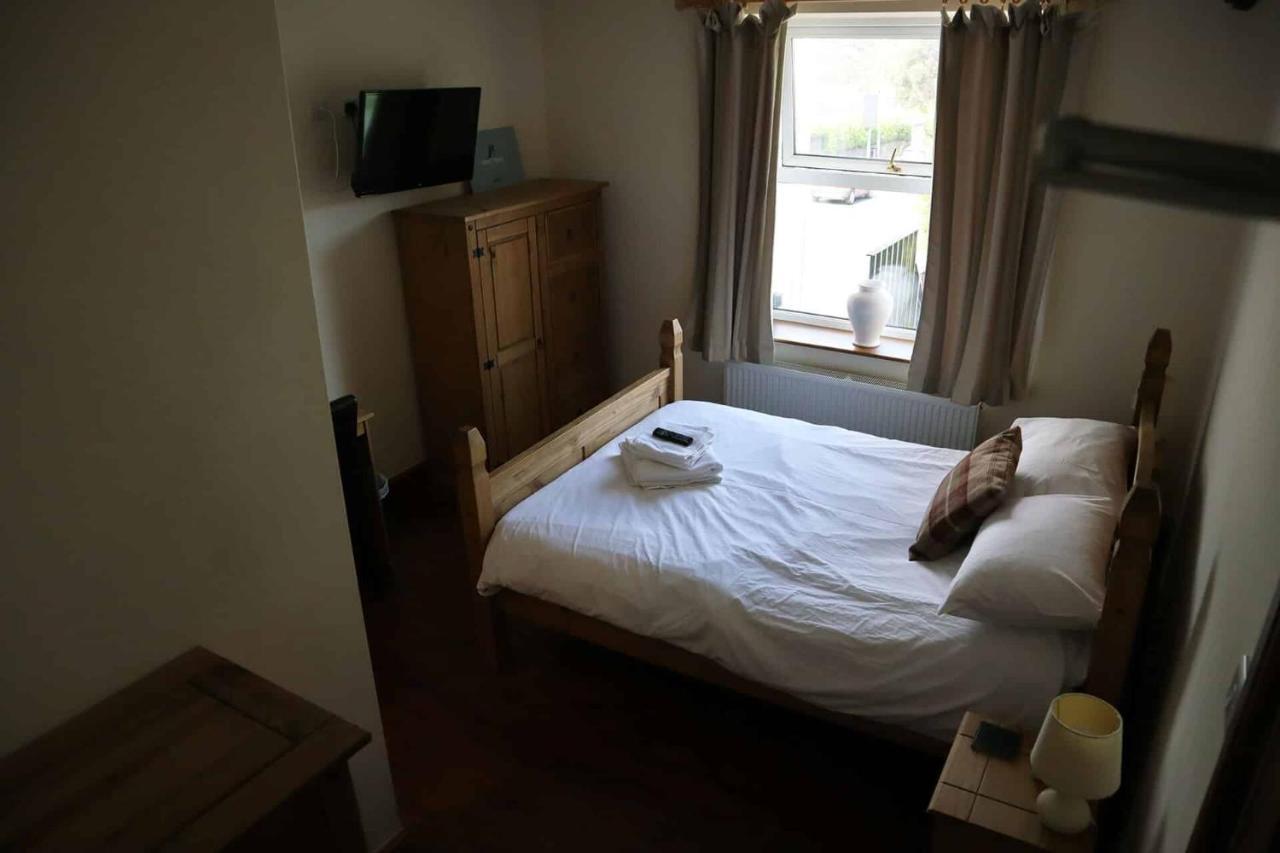 The Hare & Hounds Inn Foulridge Экстерьер фото