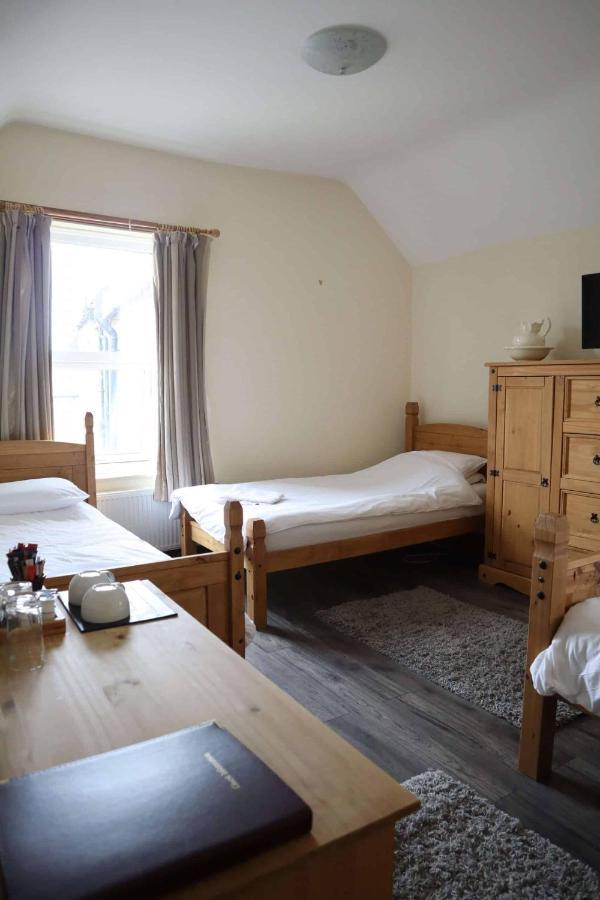 The Hare & Hounds Inn Foulridge Экстерьер фото