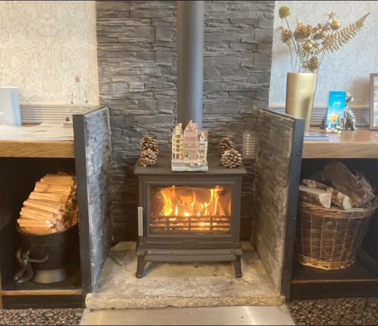The Hare & Hounds Inn Foulridge Экстерьер фото