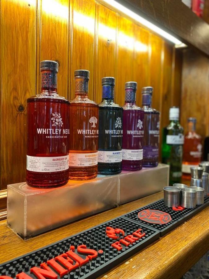 The Hare & Hounds Inn Foulridge Экстерьер фото